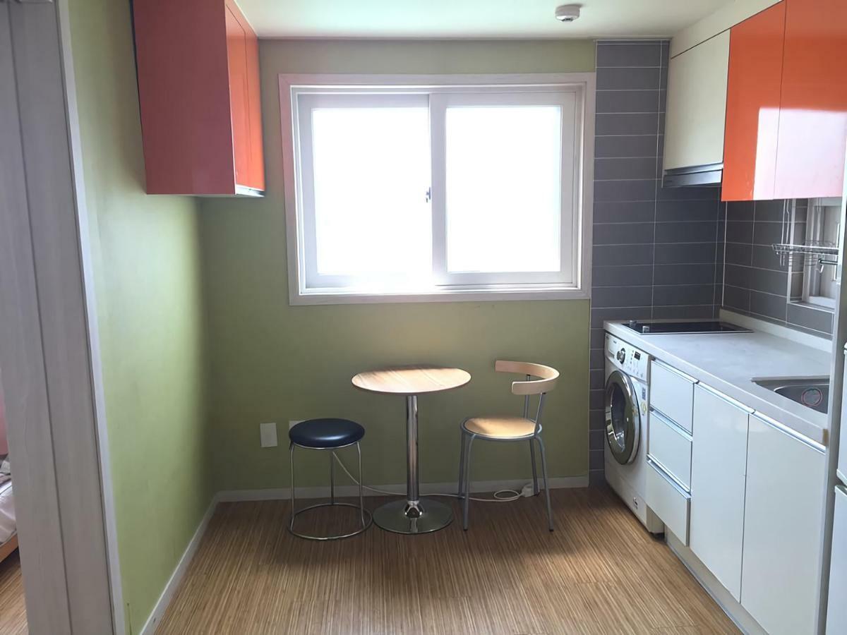 Bb Hongdae Daire Seul Oda fotoğraf